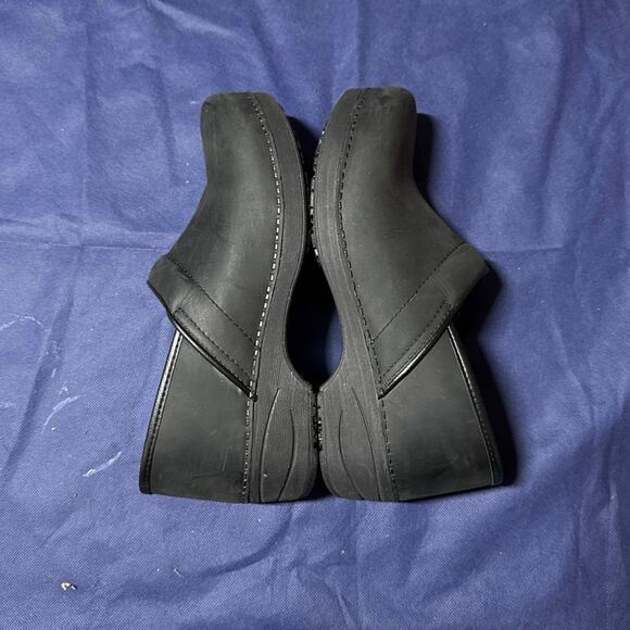 Dansko Women's XP 2.0 Black Waterproof Pull Up - Picture 8 of 8